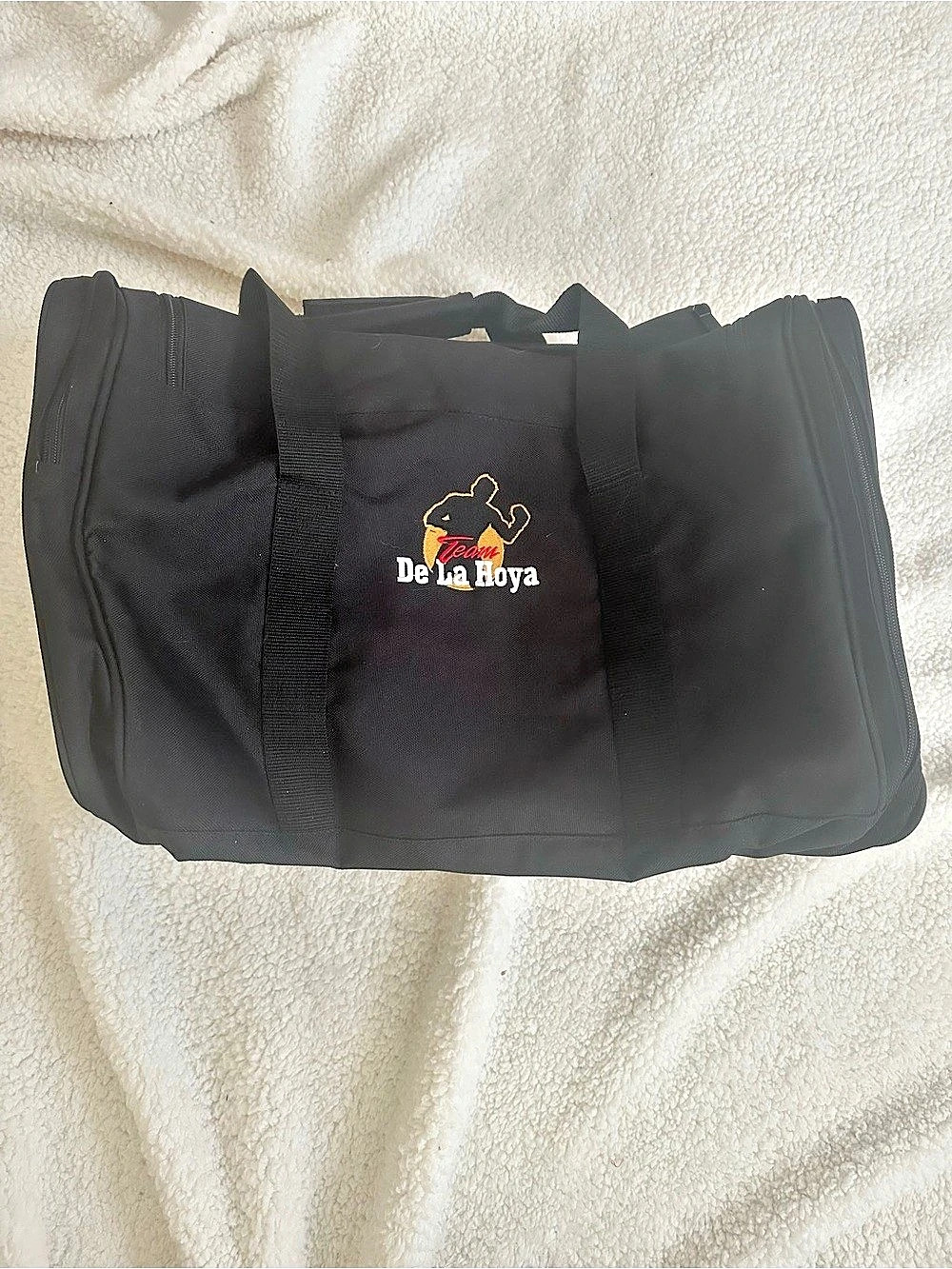 De La Hoya Duffel Bag in Black Embroidered Logo